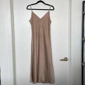 Aritzia Wilfred Only Slip dress in Marmont